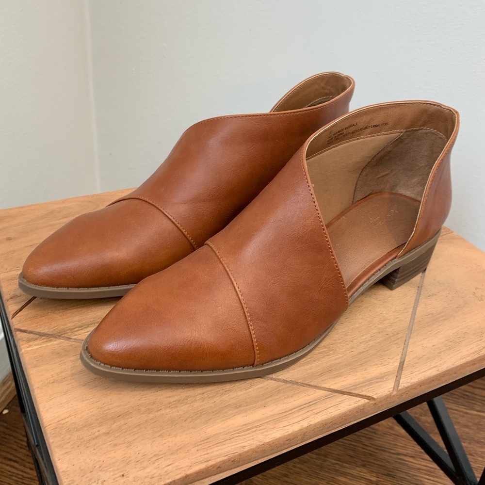 Universal Thread Cut Out Bootie